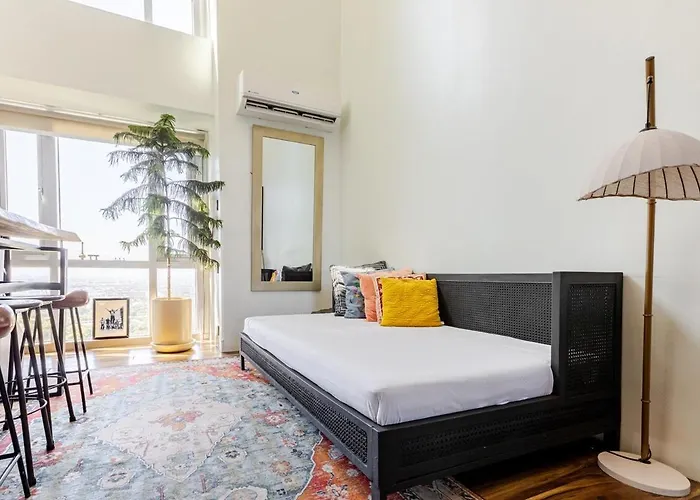 Apartamento Huge 101-sqm 2br In Bgc Up To 12 Guests Manila
