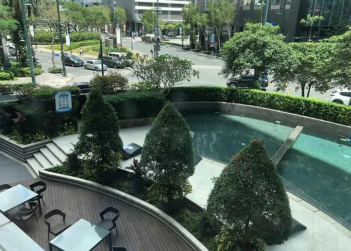 Apartamento Huge 101-sqm 2br In Bgc Up To 12 Guests