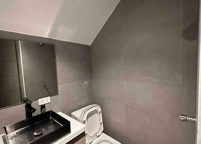 Apartamento Huge 101-sqm 2br In Bgc Up To 12 Guests Manila