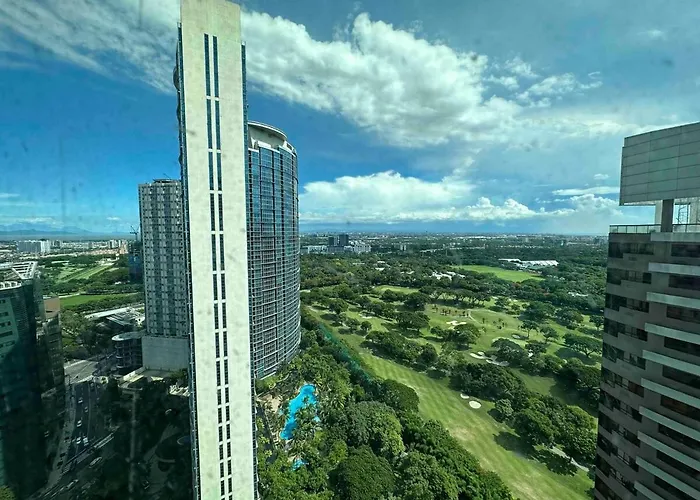 Huge 101-sqm 2br In Bgc Up To 12 Guests Apartamento