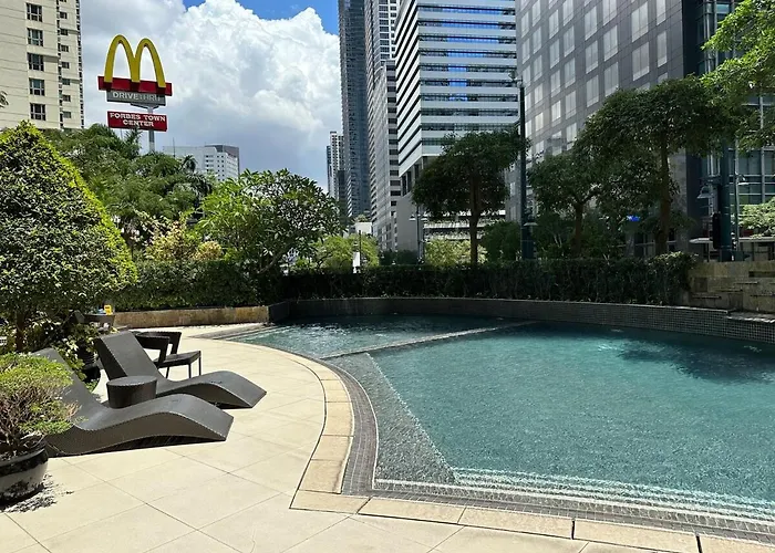 Huge 101-sqm 2br In Bgc Up To 12 Guests Apartamento