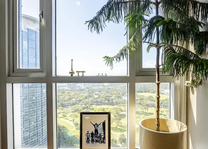 Huge 101-sqm 2br In Bgc Up To 12 Guests Apartamento *
